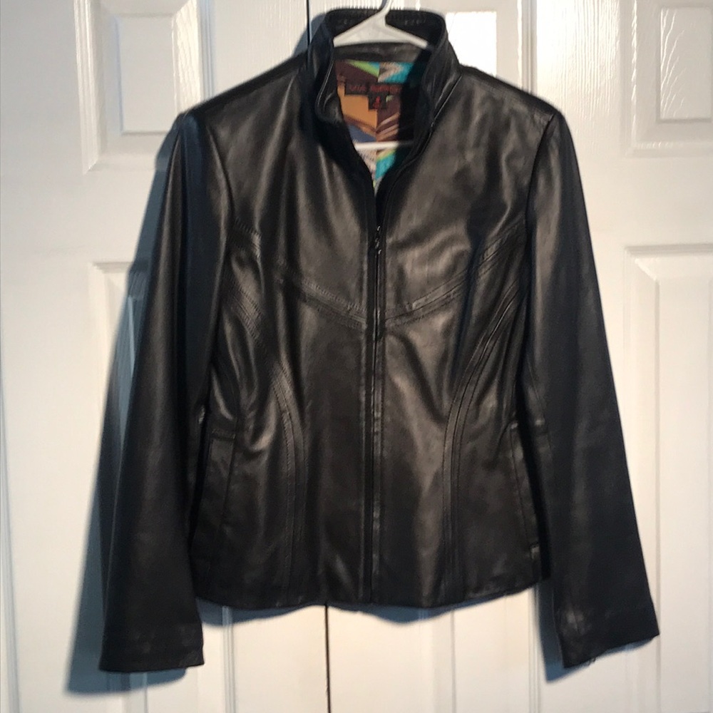 VIA SPIGA ZIP DOWN LEATHER BLACK JACKET -EUC